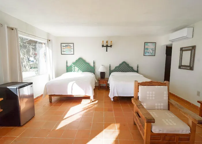 Hotel Rancho Buenavista 3*